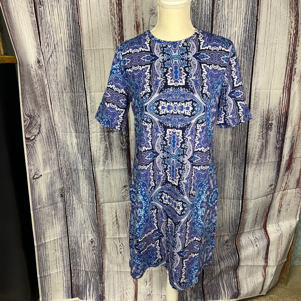 Women’s Isaac Mizrahi paisley floral short sleeve dress M leggings material NEW